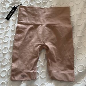 SET ACTIVE Sculptflex Biker Shorts